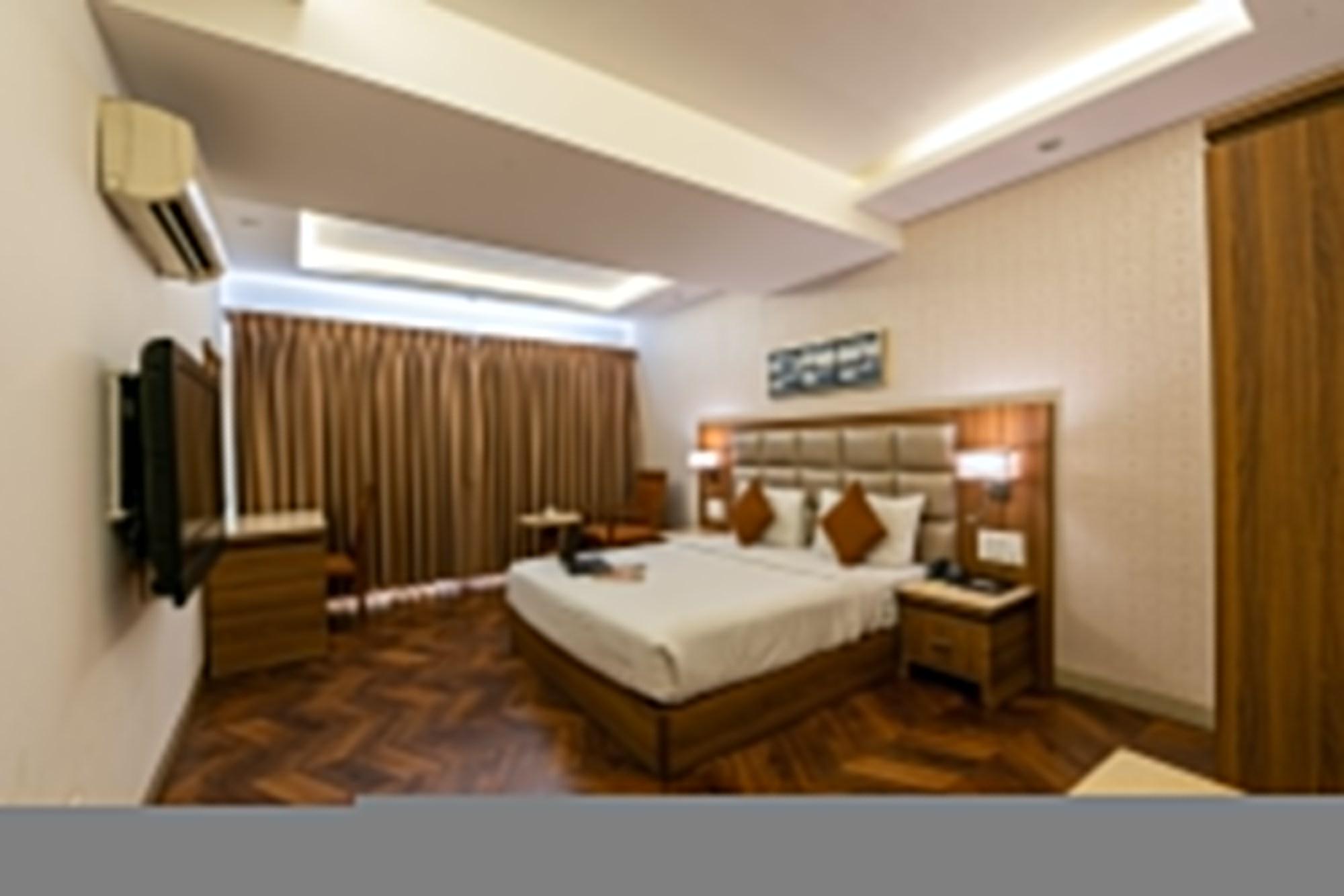Treebo Trend Surya Nashik Hotell Eksteriør bilde