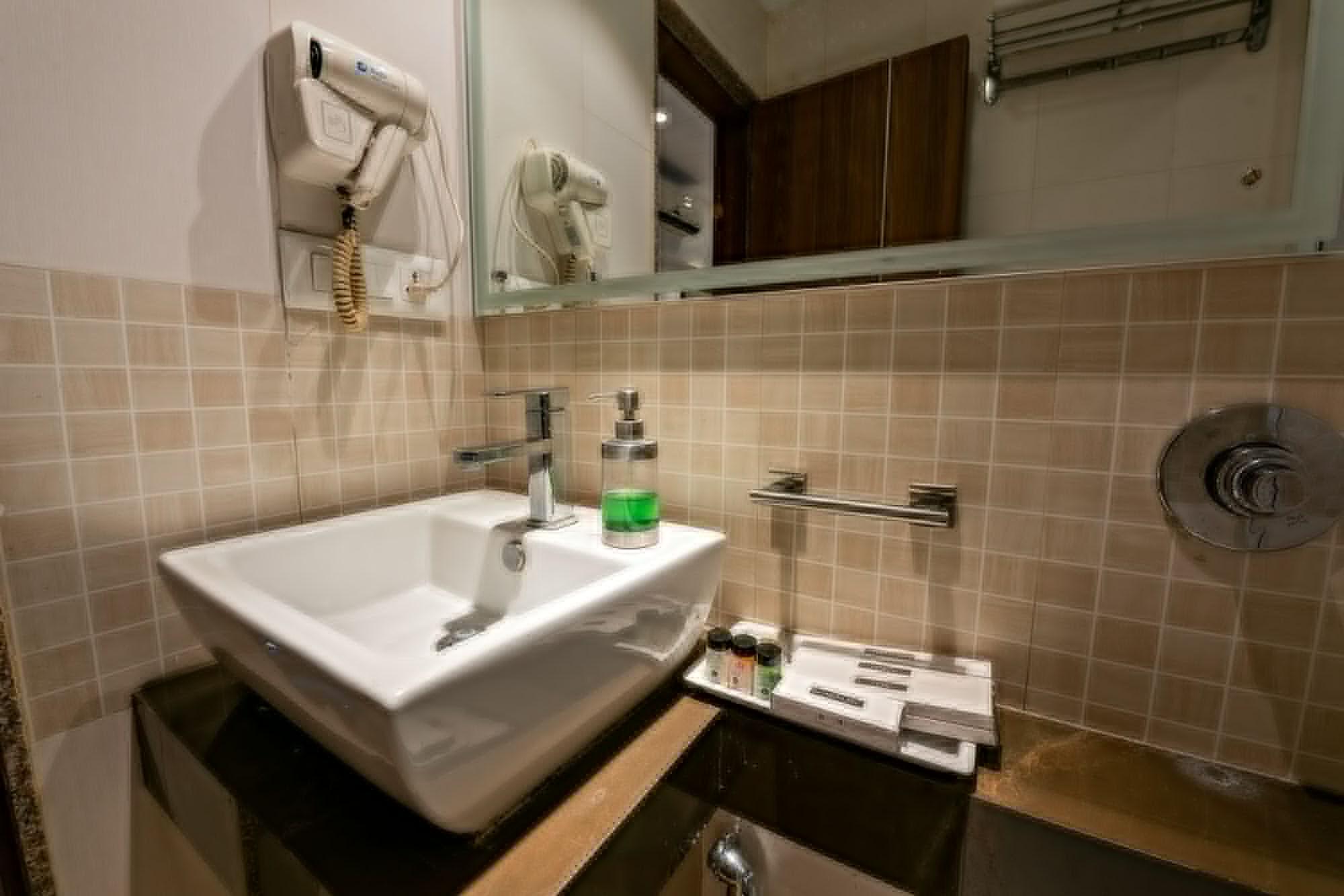 Treebo Trend Surya Nashik Hotell Eksteriør bilde