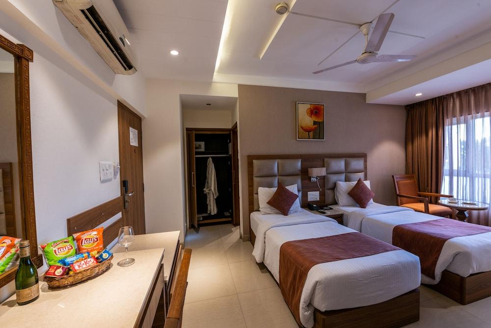 Treebo Trend Surya Nashik Hotell Eksteriør bilde