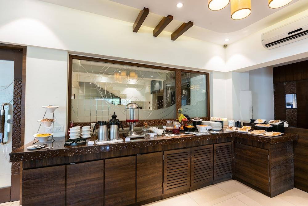 Treebo Trend Surya Nashik Hotell Eksteriør bilde