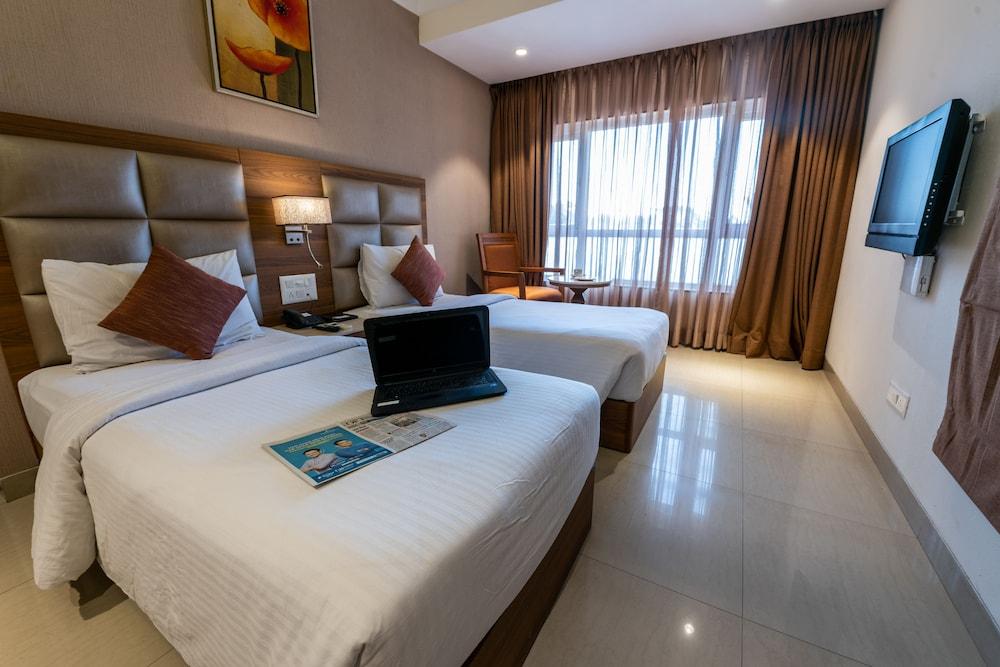 Treebo Trend Surya Nashik Hotell Eksteriør bilde