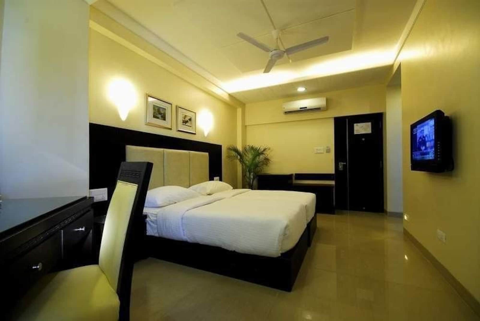 Treebo Trend Surya Nashik Hotell Eksteriør bilde